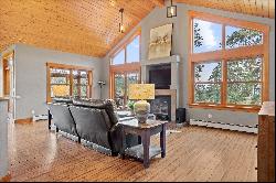 Amazing turn key artisan mountain home with panoramic views!