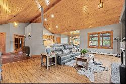 Amazing turn key artisan mountain home with panoramic views!