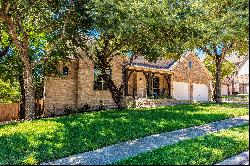 Stellar Floorplan & Sparkling Pool | Belterra | Dripping Springs TX ISD