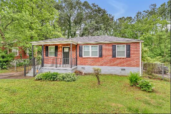 Adorable Bungalow in Collier Heights