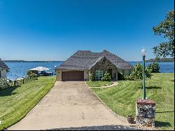 Custom Designed Waterfront Residence With Spectacular Views of Lake Palestine