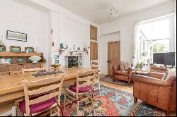 Craighall Terrace, Trinity, Edinburgh, EH6 4RF