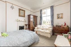 Craighall Terrace, Trinity, Edinburgh, EH6 4RF