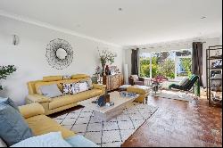 Brendon Drive, Esher, Surrey, KT10 9EQ