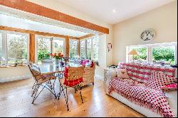 Camp Hill, Farnham, Surrey, GU10 1RJ