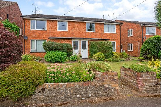 Milford Road, Elstead, Godalming, Surrey, GU8 6HN