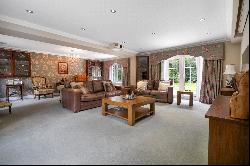 Chanctonbury Drive, Ascot, Berkshire, SL5 9PT