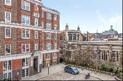 Bartholomew Close, London, EC1A 7BD