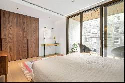 Bartholomew Close, London, EC1A 7BD