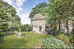 Campden Road, Ebrington, Chipping Campden, Gloucestershire, GL55 6ND