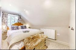 Campden Road, Ebrington, Chipping Campden, Gloucestershire, GL55 6ND