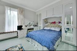 Burwood Road, Hersham, Walton-on-Thames, Surrey, KT12 4AS