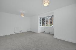 Elizabeth Avenue, Ottershaw, Chertsey, Surrey, KT16 0SG