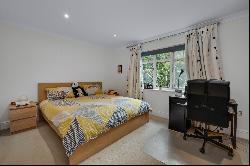 Ashley Road, Walton-on-Thames, Surrey, KT12 1HQ