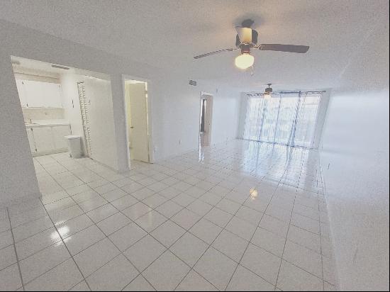 3716 NE 168th St, #302, North Miami Beach, FL