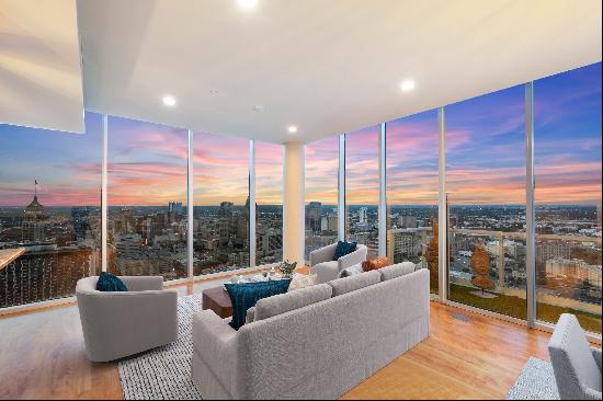 Skyline Elegance: Junior Penthouse with Breathtaking Views