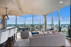 Skyline Elegance: Junior Penthouse with Breathtaking Views