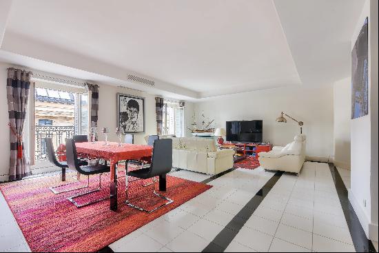 Paris 2nd District – A superb 3-bed apartment with a balcony