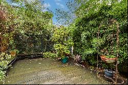 Neuilly-sur-Seine - A superb property with a garden