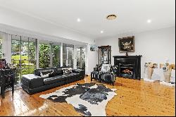 Majestic Family Sanctuary in Central of Pymble