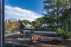 Lake Trasimeno - WINERY WITH CHARMING MANSION AND RESTAURANT FOR SALE IN UMBRIA