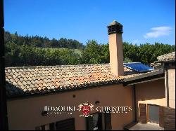 VILLA SEA VIEW WITH VINEYARD FOR SALE IN LE MARCHE