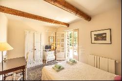 Charming stone farmhouse near Bonnieux village center