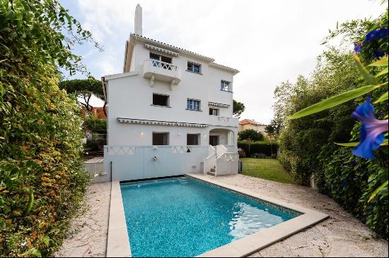 Charming villa in Estoril