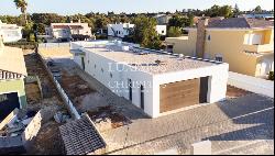 3-bedroom Villa with pool, Monte Canelas, Portimao, Algarve, Portugal