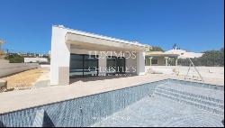 3-bedroom Villa with pool, Monte Canelas, Portimo, Algarve, Portugal