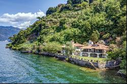 Residences Pied dans l'Eau on Lake Como: direct contact with water