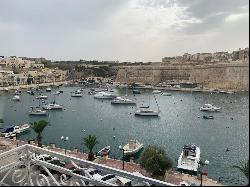 Kalkara Penthouse