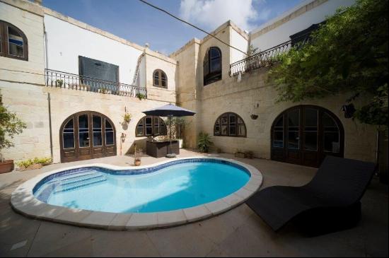 Zejtun House of Character