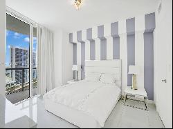 495 Brickell Ave 2504