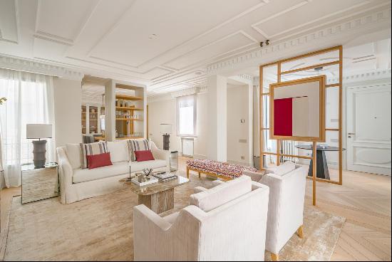 Penthouse for sale in Recoletos, Madrid