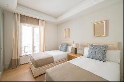 Penthouse for sale in Recoletos, Madrid