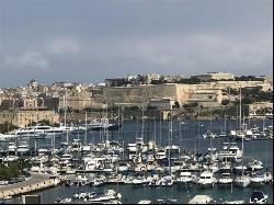 Gzira Penthouse