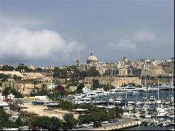 Gzira Penthouse