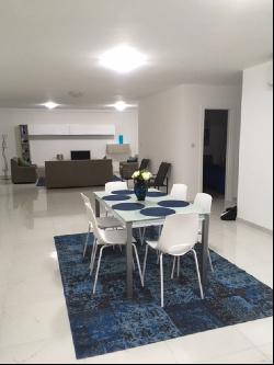 Swieqi Apartment