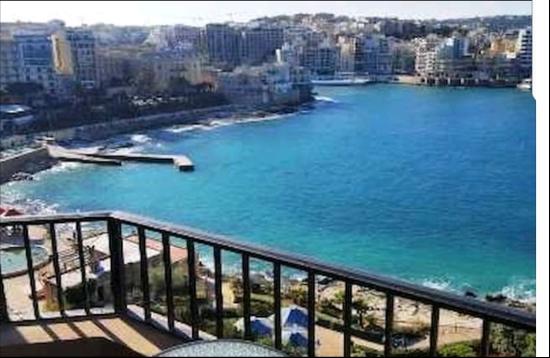 Sliema Apartment