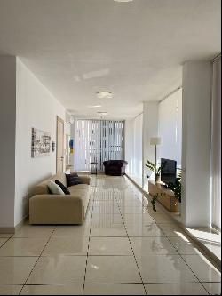 Gzira Penthouse