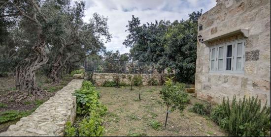 Qormi Farmhouse