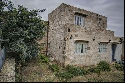 Qormi Farmhouse