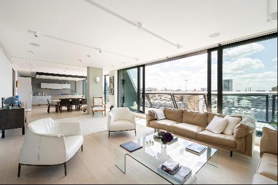 A stunning and contemporary three bedroom duplex west facing penthouse apartment for sale 