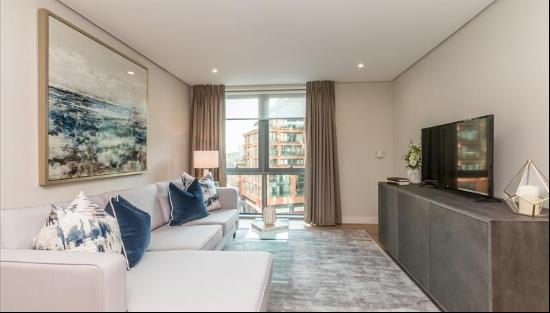 Three bedroom apartment to rent in Merchant Square, W2.