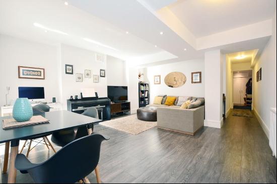 A modern 2 bedroom apartment with a  private garden located within moments of Primrose Hil