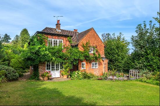 A handsome, well located family home a short walk from the high street and mainline railwa