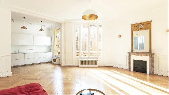 Apartment for sale in Paris, France