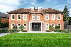 Family home lying on a private gated road in Cobham