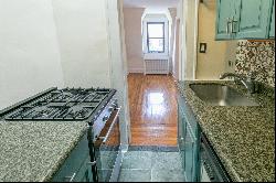 FOREST HILLS GARDENS JUNIOR 4 / ONE BEDROOM